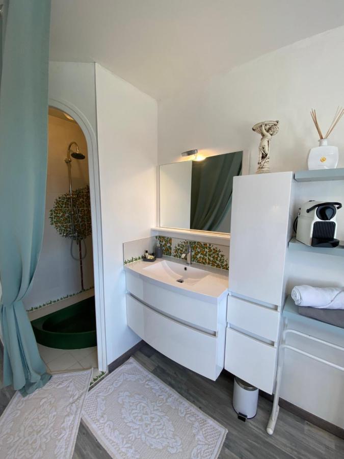 Saint-Didier-de-la-TourDomaine De La Provencale住宿加早餐旅馆 外观 照片